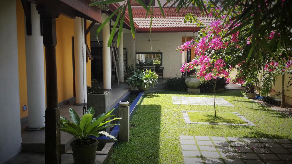 Imagine Villa Hotel Mirissa Ngoại thất bức ảnh